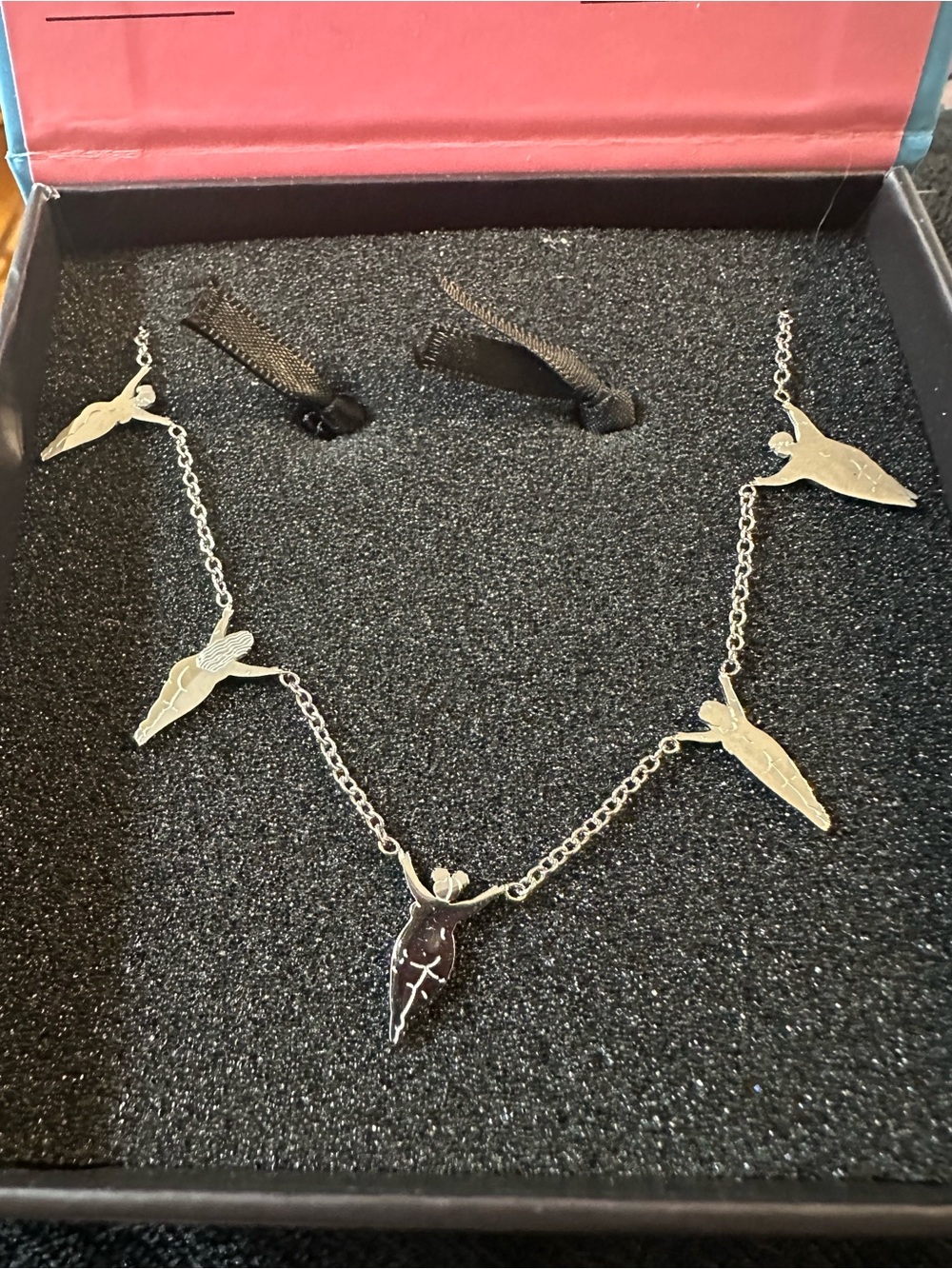 Reesa Beesa Hug Necklace 5 Body Charms Stainless Steel 21" Boxed Waterproof